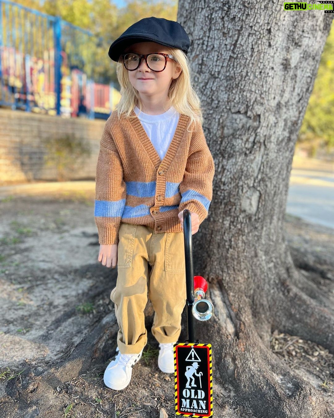 Tori Spelling Instagram - Happy 100th Day of School… - Beau doing his version of an old man. I love that he still picked style 😂 that’s MY boy! And, 2nd photo is a tribute to his Grandpa Aaron ( Spelling) who was notorious for his old school smoking pipe. #100yearsold #grandpastyle #oldschool