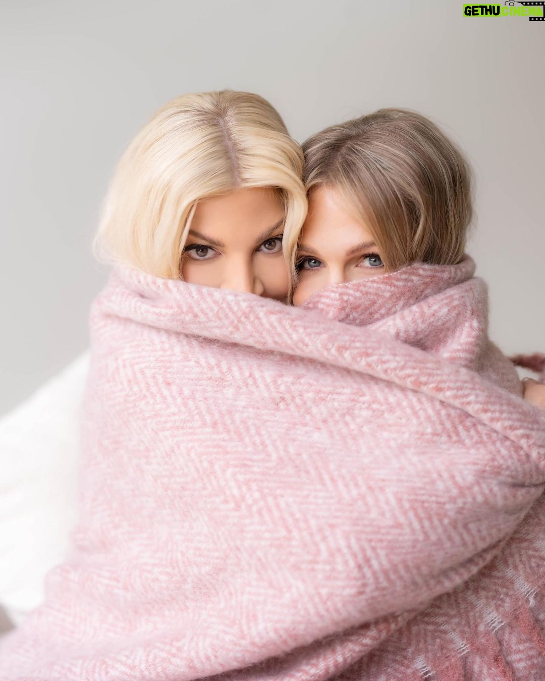 Tori Spelling Instagram - J+T = BFF . - 📸: @elizabethmessina