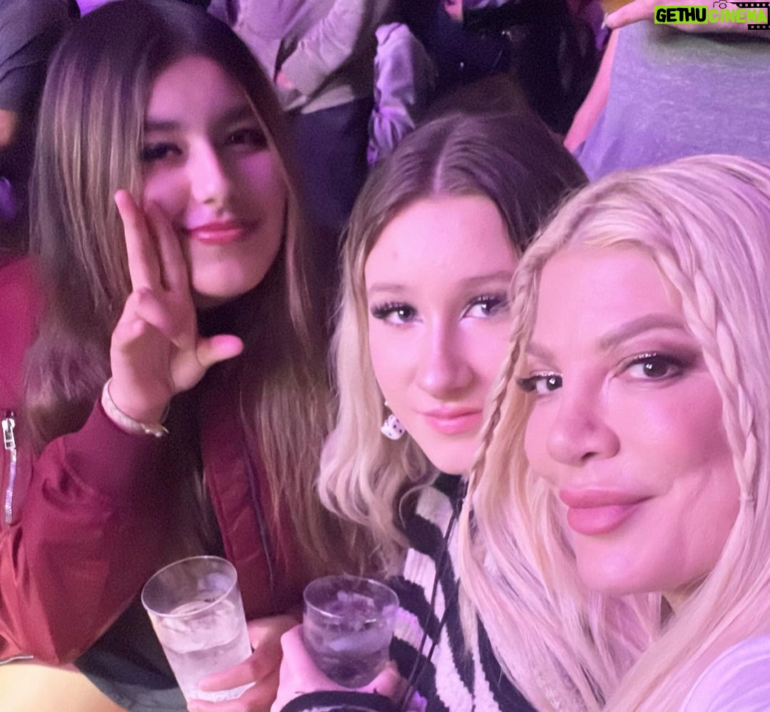 Tori Spelling Instagram - Oldest kiddos playdate… - Amazing 2023 @iheartradio ALTer EGO concert. Unbelievable line up! #redhotchilipeppers #falloutboy #chvrches #jackwhite #muse #phoenix #iheartradio #iheartradiofamily Kia Forum