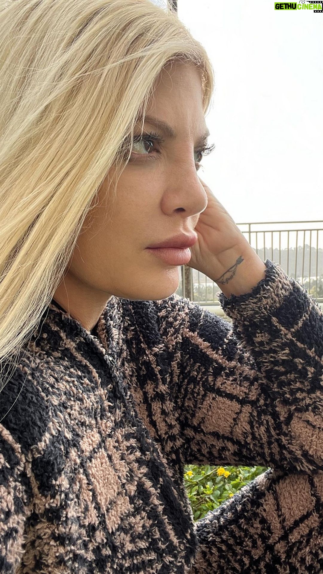Tori Spelling Instagram - New Year’s vacay {part 3} loveeeeeee @parkhyattaviara xo
