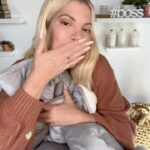 Tori Spelling Instagram - I am OBSESSED with my weighted blanket from @lunablankets 💝 it is sooo soothing and helps me relax into a restful sleep after busy days.  Use code TORI for 20% off your order, link in bio to shop!