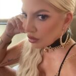 Tori Spelling Instagram - Get ready to hear some ⚡️SHOCKING⚡️ truths tonight during the all-new #loveatfirstlie at 9:30p on @mtv