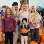 Tori Spelling Instagram - Pumpkin 🎃 Patch vibes…