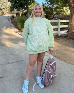 Tori Spelling Instagram - This beautiful baby girl is all grown up now… - Hattie Cat is 11 today! My magical middle child has always been a sassy independent force to be reckoned with! She has the voice of an Angel and the artist touch. Anything she chooses to paint or DIY is incredible and unique. She’s hilarious… SNL watch out. And, has a heart of gold. So proud of her and it’s such an honor to watch her rule her world! I love being your mama my goddess! Follow her to give her some bday shout outs… @hattie_mid xo