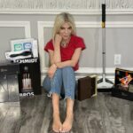 Tori Spelling Instagram - It’s Valentine’s Day and I’ve always been a giver… - 🚨HUGE GIVEAWAY in collaboration with @divestum🚨 FOR $3000+!! 50+ Winners!! ✅1 follower Gets $300 without a draw, for the person who makes the most comments/tags and follows the steps (winners of previous cash prizes are not eligible for this step) ✅1 Winner Gets $250 after a draw through simpliers software which guarantees the legitimacy and no transparency of results ✅50 Winners get products portrayed in the picture worth a total of more than 2000$ (each winner gets 1 product) after a draw ✅Multiple winners will get giftcards from the tagged brands. Tags @foodsalive @mandwally @butzeybabies @lightwaterskin @supermush @gardenofflavor @lennonhairco @omnifoods.global @oraticx @epickatech @stellajets @customjewelrybyjosephschubach @roshambobaby @arwinbiochem @missioncocktails @lovesnapofficial @autumngroveclothing @bricksandminifigs_sj @pureandeasytea @elims.oralcare @luli.bebe @violagraceshop @thelabbyblancdoux_global @luxuryoutletnj @gempwr @oneperfectniche @petiteprincessbox @kat_zarra @marktwendelltea @schmidtbros @funormous @alotofloveshop @ilovemme.mink @pulsepowersnacks @niphean2023 All you have to do is 1. Follow the 54 accounts that @divestum is following (it takes less than 30 seconds) 2. Comment here and tag a friend That’s it!! BONUS 5 entries if you repost this on your profile. THE PERSON WHO MAKES THE MOST COMMENTS BY FOLLOWING THE STEPS, GETS $300 WITHOUT A DRAW. The Products/Services and Gift-Cards are Provided by the brands and tagged accounts in the photo and the ones listed below: EVERYONE can PARTICIPATE INTERNATIONALLY! Fake/inactive profiles are not eligible to enter. The winners will be announced at the end of the giveaway on the 22nd of February! The draw is made through Simplier’s software which guarantees the legitimacy of the results! Good Luck 🍀 #giveaway #internationalgiveaway #giveawayalert #sorteo #concours #concorso #sweepstakes #loopgiveaway #usgiveaway #giveawayusa
