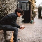 Ultimo Instagram - Finalmente nella “mia” Londra. Passare l’autunno qui è una delle mie cose preferite nella vita. Nonostante io qui abbia il mio pianoforte, non voglio impormi di scrivere per forza qualcosa. Andrò nei parchi a camminare, berrò Guinness come un pazzo e guarderò la pioggia scendere. Se un senso fatichi a trovarlo, Non ha senso rinchiudersi in sé C'è da correre e dirsi "mi manchi", anche se questo costa per te. Vorrei che non ci fosse un perché Vorrei averti per sempre qui ferma Rimanere incantato da te Mentre dormi e lo sfondo la pioggia di Londra. ❤️ London, United Kingdom