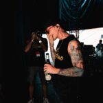 Ultimo Instagram - Un mese fa la doppietta a San Siro che chiudeva il nostro tour. Averci suonato 4 volte in 2 anni è motivo di grande orgoglio. Ho grande rispetto per questo stadio. È impossibile non rimanere affascinati dalla sua imponenza. Quando alzo gli occhi da quel palco e vedo quel muro di gente è davvero impressionante. L’anno prossimo non riusciremo ad esserci per motivi di calendario. Mi mancherà!… ma tornerò ❤️
