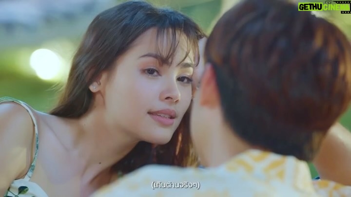 Urassaya Sperbund Instagram - ฝากละครด้วยนะคะ 💕 “บอกทีว่าเธอก็รู้สึก” Ost.จนกว่าจะได้รักกัน ศิลปิน “หมาก ปริญ & ญาญ่า อุรัสยา” รับชม Official MV พร้อมกันได้ที่ 3Plus > https://ch3plus.com/music/v/371 Youtube > https://youtu.be/bZXe4FW8g_c #บอกทีว่าเธอก็รู้สึก #จนกว่าจะได้รักกัน #LoveAtFirstNight #ดูทีวีกด33 #ดูมือถือกด3Plus #ChandelierMusic #Ch3ThailandMusic