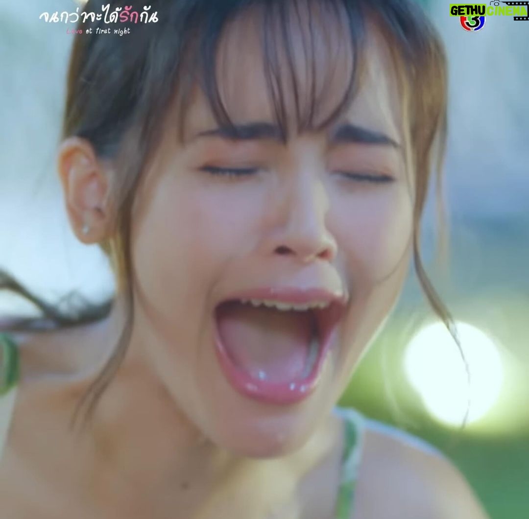 Urassaya Sperbund Instagram - #จนกว่าจะได้รักกัน recap moment ที่ญ่าชอบบบบ คืนนี้เรามีนัดกันนะคะะะะะะะะะะะะะะ #จนกว่าจะได้รักกันep3 ปล. รูสึกภูมิใจมากที่ดิฉันแข็งแรงพอที่ยกคุณ @mark_prin ได้ 🕺🏻