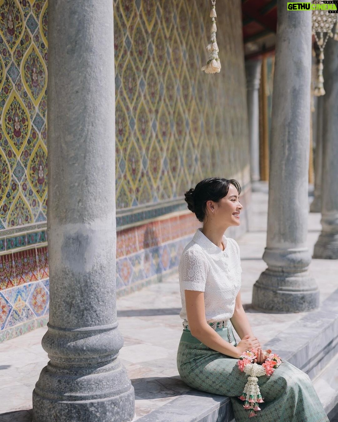 Urassaya Sperbund Instagram - เอาบุญมาฝากนะคะ 🙏🏻💕☺️
