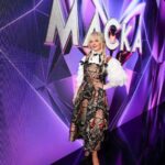 Valeriya Instagram - Включайте НТВ @ntv В эфире снова шоу "Маска" @maskantv @weitmedia @yuliasumacheva @fkirkorov @trodriguezzz @reginatodorenko @larisa.dolina.official ♥️🎭🎉
