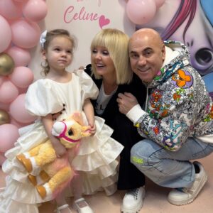 Valeriya Instagram - 3 года назад в первый день 2021 года Арсений @arseniy_shulgin и Лиана @lianashulginaa подарили нам внучку Селин. Люблю её так, что нет таких слов,  которые могли бы описать мои чувства. Так хочется, чтобы она каждый день была рядом, но это невозможно, потому что родителям Селинка тоже очень нужна. 😜 Моё самое большое желание— чтобы она росла здоровой и счастливой. @celine.shulgina @prigozhin_iosif
