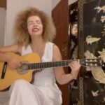 Vanessa da Mata Instagram - 🌹 Minha Herança: Uma Flor (Vanessa da Mata)