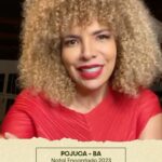 Vanessa da Mata Instagram - 🎄🥭Atenção passarinhos baianos! Neste sábado estarei no Natal Encantado 2023 em Pojuca/BA. Chamem os amigos e familiares e venham curtir o show #VEMDOCE na Praça ACM. Espero vocês! #VanessadaMata #VemDoceoShow #TurnêVemDoce #pojuca Pojuca - Bahia