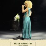 Vanessa da Mata Instagram - 🥭 É AMANHÃ, Rio de Janeiro!!! Vanessa da Mata no @circovoador com o show VEM DOCE! 👉 Marca aqui nos comentários quem você quer encontrar amanhã na Lapa! 🎫🐦 Garantam seus ingressos na @eventimbrasil (link na bio e no site www.vanessadamata.com.br) #VanessadaMata #VemDoce #turnêvemdoce #vemdoceoshow #circovoador #riodejaneiro Circo Voador