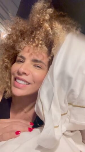 Vanessa da Mata Instagram - Vem doce, meu bem 🥭

#VemDoce #VanessadaMata