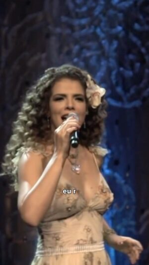 Vanessa da Mata Instagram - Para celebrar o Dia Nacional do Samba, comemorado hoje dia 02 de dezembro, a minha homenagem a Dona Ivone Lara, cantando em 2014 no projeto @sambabook a canção “Acreditar”, composição de Dona Ivone e Délcio Carvalho.

Dona Ivone era muito sofisticada na maneira de compor, tinha toda propriedade da composição, da criação, letras lindas, femininas. Salve a existência influenciadora de grandezas e arte de Dona Ivone Lara. Salve o samba! 

#VanessadaMata #diadosamba