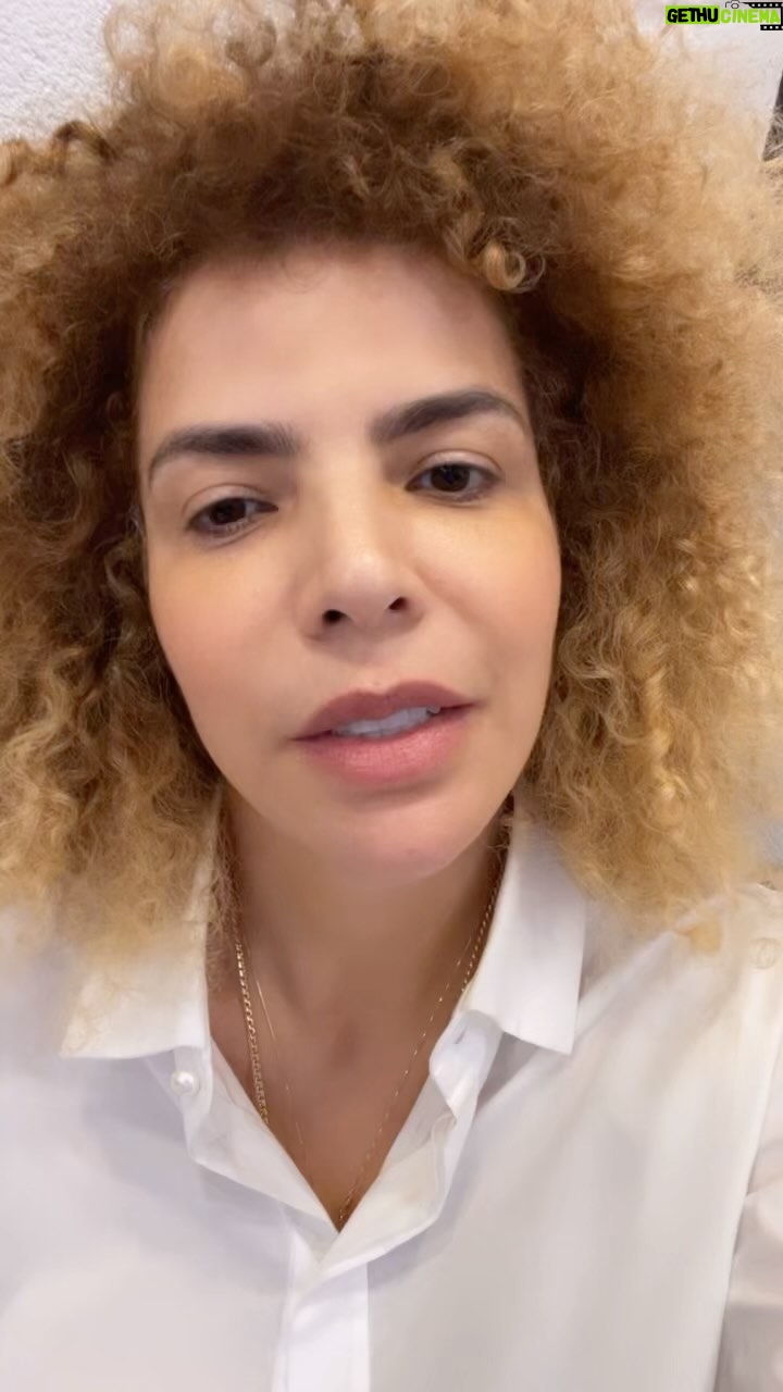 Vanessa da Mata Instagram - Chequem as big techs, é possível ver os números, só por curiosidade e vocês vão ver qual é o melhor prêmio! São números gigantes de ouvintes mensais. Sou uma das mais ouvidas da MPB no Spotify e outros, e isso é enorme para mim! Confiram