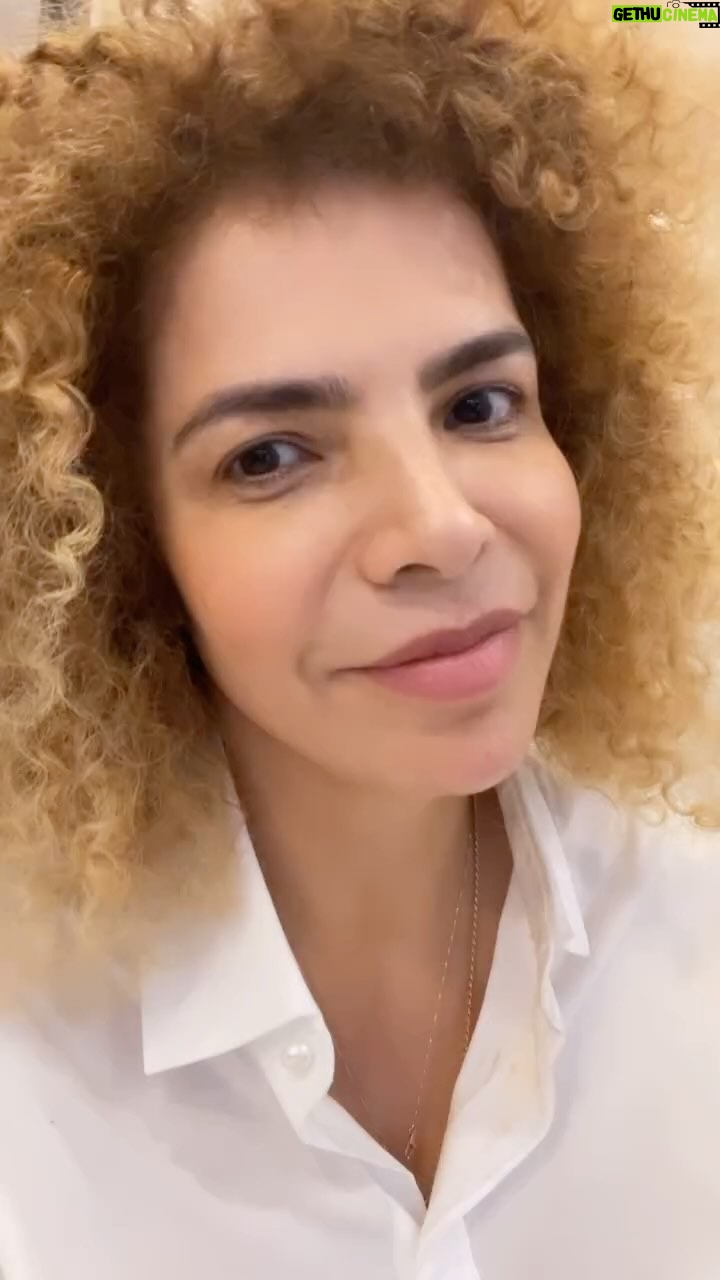 Vanessa da Mata Instagram - Os prêmios multishow para Elza Soares e @latingrammys para João Donato