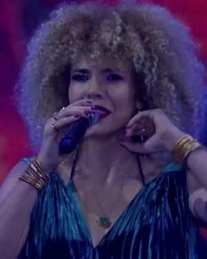 Vanessa da Mata Instagram - Ainda pensando nesse show incrível da #VanessaDaMataNoMultishow 🥰 Foi hit atrás de hit! ✨ #RockTheMountainNoMultishow