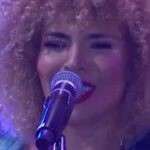 Vanessa da Mata Instagram - Que hino 🥹 Não poderia faltar “Ainda Bem” 🥰 #VanessaDaMataNoMultishow #RockTheMountainNoMultishow