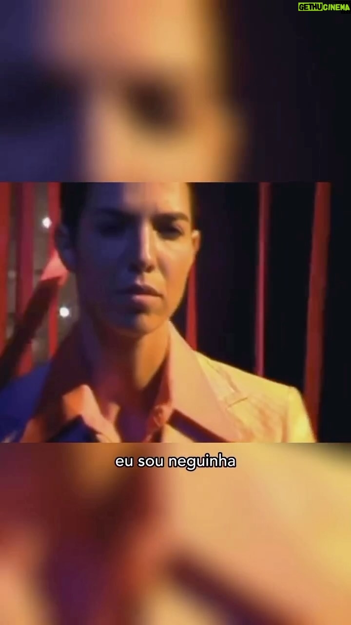Vanessa da Mata Instagram - #TBT Eu Sou Neguinha (2004) Canção de @caetanoveloso e produção de @liminha, que faz parte do segundo álbum da Vanessa da Mata,”Essa Boneca Tem Manual”, lançado em 2004 pela Sony Music. #EquipeVDM #VanessadaMata #eusouneguinha