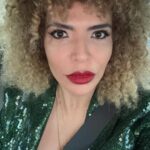 Vanessa da Mata Instagram - 🥭 A caminho do @fibesevilla para a cerimônia do @latingrammys 2023. O álbum VEM DOCE está concorrendo na categoria Melhor Álbum de MPB.🥭🐦 @latingrammys @tapairportugal #EquipeVDM #VanessadaMata #VemDoce #latingrammy Sevilla, Spain