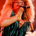 Vanessa da Mata Instagram - @vanessadamata belíssima nesse show cheio de hits 👏 #VanessaDaMataNoMultishow #RockTheMountainNoMultishow