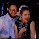 Vanessa da Mata Instagram - #TBT Em setembro de 2014, foi ao ar no @multishow o programa “Música Boa Ao Vivo”, que contou com a participação de Vanessa da Mata e @emicida. Entre as canções interpretadas, hoje recordamos este feat. icônico em “As Rosas Não Falam” do eterno mestre Cartola. Quem lembra deste encontro? #VanessadaMata #Emicida #AsRosasNãoFalam #musicaboa #cartola