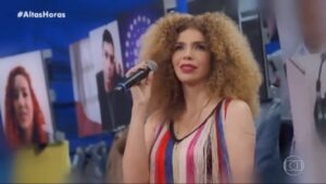 Vanessa da Mata Instagram - Homenagem à eterna @galcosta que completaria hoje 78 anos 🌹 Salve Gal!

Gal sempre foi uma referência de voz natural, voz de uma beleza sem tamanho. Feminina e forte como a mulher brasileira.

Durante o intervalo do programa Altas Horas (2021), Vanessa aproveitou para testar o microfone cantando “Nada Mais (Lately)”, canção de #StevieWonder com versão de @ronaldubas18, que ficou eternizada na voz de @galcosta.

Vídeo: @globoplay
#EquipeVDM #VanessadaMata #NadaMais #GalCosta #gal78