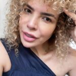Vanessa da Mata Instagram - “Vida Não tome conta da minha vida Como se fosse a terra prometida Não reclame se eu montar no vento e nunca mais” 🔥 Fogo (Vanessa da Mata Álbum: 🥭 Vem Doce #VanessadaMata #VemDoce