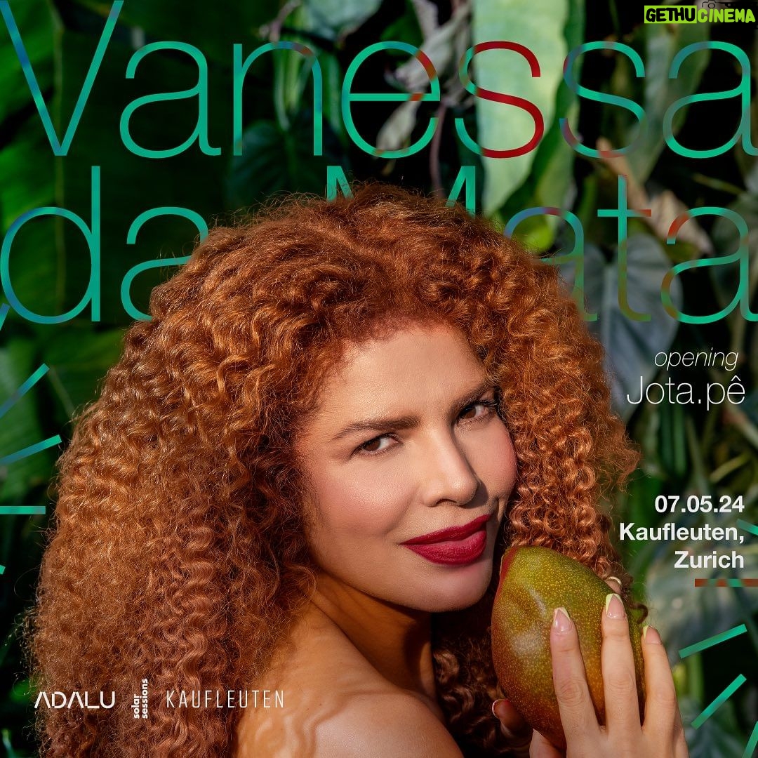 Vanessa da Mata Instagram - Vem doce meu bem 🥭 Uma das vozes mais clássicas da #MPB VANESSA DA MATA @vanessadamata , renomada cantora e compositora brasileira, chega em Zurique com sua energia e repertório eclético, combinada com letras poéticas e uma voz marcante! No dia 07.05, ela nos apresenta seu mais recente álbum “Vem Doce” no @kaufleuten_kultur. A abertura da noite será conduzida pelo talentoso Jota.pê @jota.peoficial artista brasileiro multifacetado, com influências que vão de Jorge Ben a Djavan. Tickets: adalu.ch 🎟️ One of MPB’s most classic voices @vanessadamata Vanessa da Mata, renowned Brazilian singer-songwriter, comes to Zurich with her energy and eclectic repertoire, combined with poetic lyrics and a remarkable voice! She presents her latest album “Vem Doce” at a concert on 7 May at the Kaufleuten. Opening the evening will be the talented Jota.pê, a multifaceted Brazilian artist with influences ranging from Jorge Ben to Djavan. #adalucult #vanessadamata #solarsessions #vemdoce #kaufleuten #zurich #culturabrasileiranasuiça Zürich, Switzerland