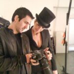 Vanessa da Mata Instagram - #TBT Bastidores do ensaio para a capa da revista RG Vogue, de julho de 2008. Vanessa posou para as lentes do fotógrafo @henriquegendre com styling de @luisfiod. A cantora tinha acabado de receber o prêmio Multishow na categoria Melhor Música com “Boa Sorte/Good Luck”. Quem aqui se lembra dessa capa? #EquipeVDM #VanessadaMata