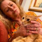 Vera Fischer Instagram - . 🧡 Yuki 🧡 Mami tá quase esgoelando vc né filho? É AMOR PURO AMOR ❣️❣️❣️❣️❣️❣️❣️ #felicidade #adote # pet