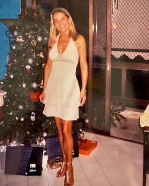 Vera Fischer Instagram - .
Amados ♥️
Véspera de Natal 🎅 
NATAL 🎄🎄🎄
Passado
Presente 
♥️ Sempre com muito amor e alegria 🥰⭐️☃️
Filhos, amigos 🙌
Paz e esperança 🫶
♥️♥️♥️♥️♥️♥️♥️
#gabrielfischer
#rafaelafischer
#norisbarth
#fernandabarth
@pocah