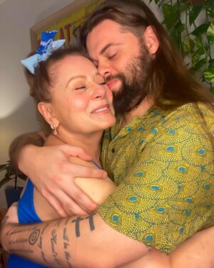 Vera Fischer Instagram - .
🎉 Hoje é Dia Dele 🎊
❤️ Gabrielzinho ❤️
Muita saúde, paz, sucesso e toda felicidade que houver no mundo, meu filho amado 🥰
Te amo ♾️
🙌♐️🙌♐️🙌♐️🙌