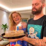 Vera Fischer Instagram - . Sabadou 💙💛 Pré/Birthday Avec Family 💐 Gab’s e Lê @leticiacatala 🦋🐥🐝💫🥂🎉 Lindo sábado pra vcs todos Sua Veríssima
