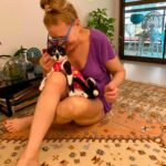 Vera Fischer Instagram - . 💓Aisha 💓 Amor Total 💞 Já já vai ficar boa e tirar a roupinha da castração 🙏 Mam’s tá cuidando mto bem dela 🫶 🐈‍⬛ Na verdade, matando de amor! 🌸 Boa sexta-feira meus queridos Sua quem? 🌷Vera