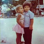 Vera Fischer Instagram - . Rafaelinha 💓 1 ano e 9 meses —🌸 No sítio em Xerem, com seu irmão #rodrigomehler 🙏🏻 e com um amiguinho chamado Manuel… e com a mam’s 🥰🥰 1980