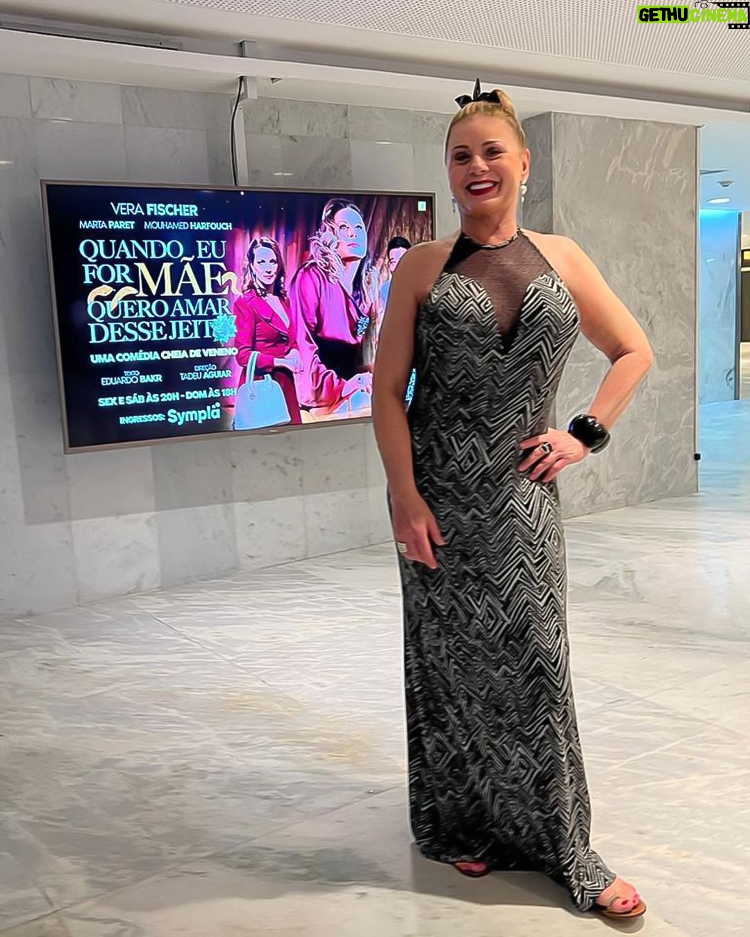 Vera Fischer Instagram - 🎭#quandoeuformaequeroamardessejeito 🎭 Teatro Prudential — Janeiro —2023 Rio de Janeiro #TBTdaVeraFischer