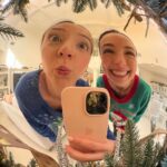 Veronica Merrell-Burriss Instagram - We’re in a silly goofy mood🤪🎄