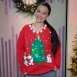 Veronica Merrell-Burriss Instagram - Things are about to get UGLY…😳 Ugly Sweaters that is…🧣🎅🏼🎄 Watch as we compete to see who can make the ugliest Christmas sweater in just 10 minutes!⏰😳