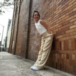 Veronica Merrell-Burriss Instagram - 5’2 problems