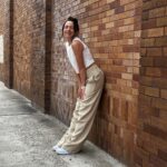 Veronica Merrell-Burriss Instagram - 5’2 problems