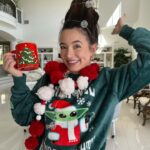 Veronica Merrell-Burriss Instagram - Roni-Lou Who 💚🎁