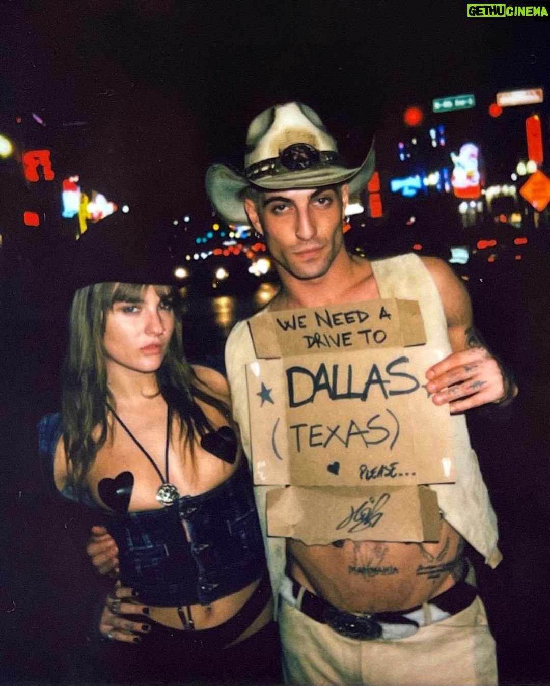 Victoria De Angelis Instagram - Save a horse ride a cowgirl Nashville, Tennessee