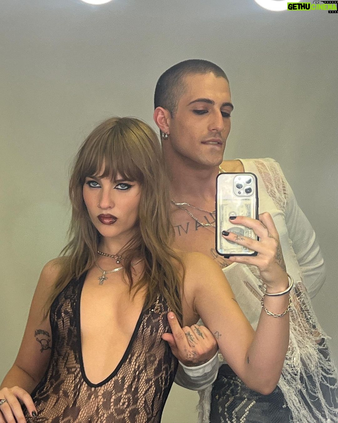 Victoria De Angelis Instagram - 🌹secure the goods🌹