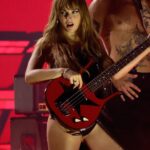Victoria De Angelis Instagram – Hair extensions as best nipple cover😇 best rock at VMA’s!!thank youu all so much💋 VMAs