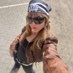 Victoria De Angelis Instagram - Miss bitchin’ Around the World