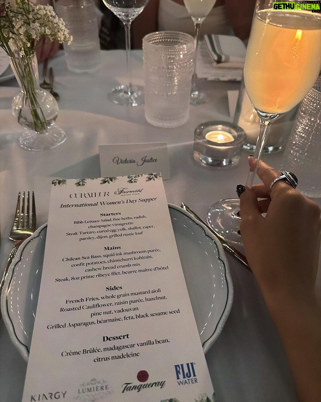 Victoria Justice Instagram - Lovely evening w/ the ever fabulous @rachelzoe & @curateur .Always inspiring to be in a room filled w/ such fierce and fabulous women 🖤